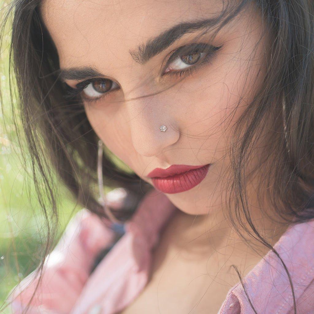 14kt Gold Gem Flower Nose L Bend 20G-My Body Piercing Jewellery