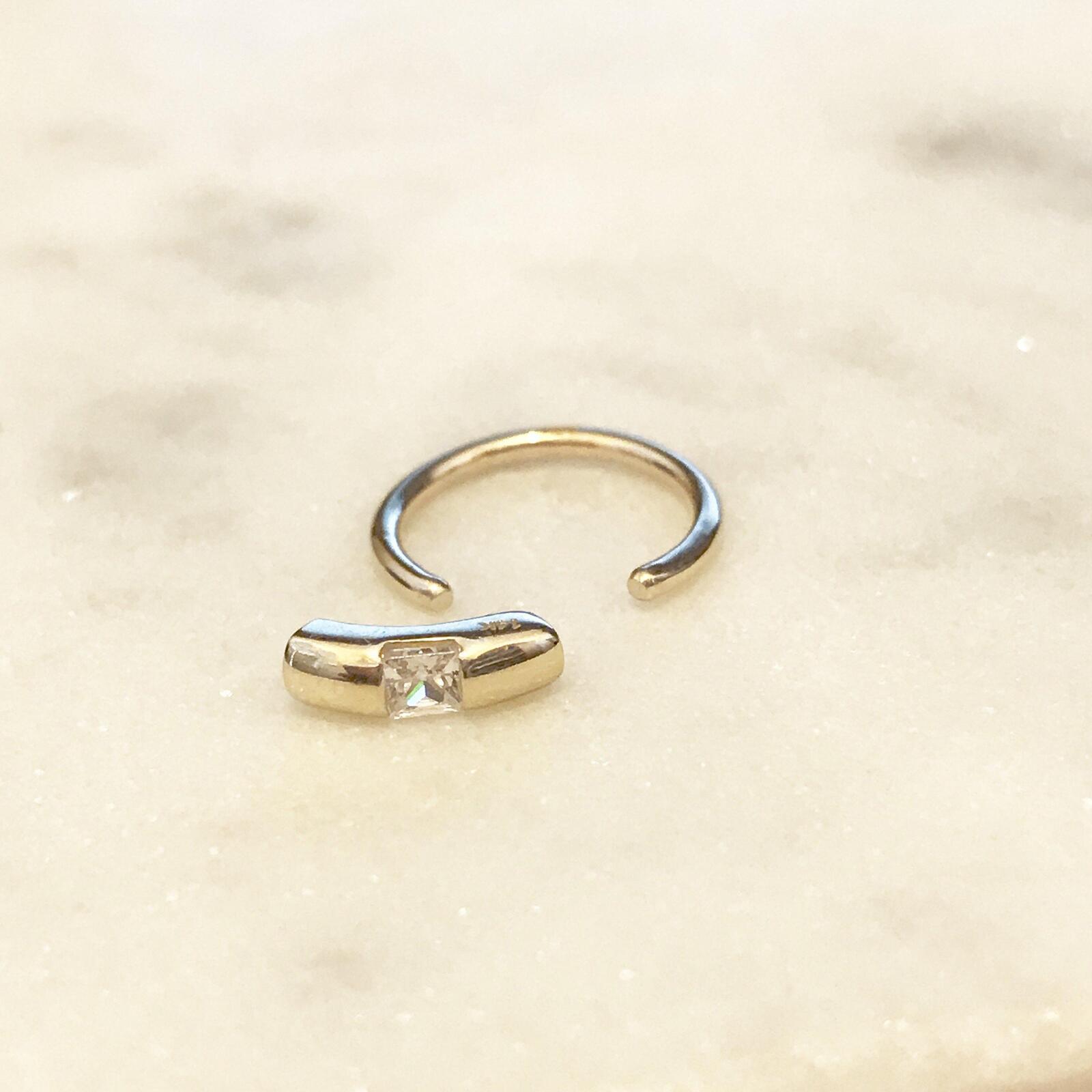 14kt Gold Princess Cut Captive Ring-My Body Piercing Jewellery