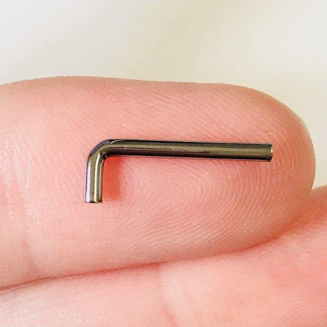 Body Jewelry - Titanium I.T. Triple Gem Christina Bar 14G