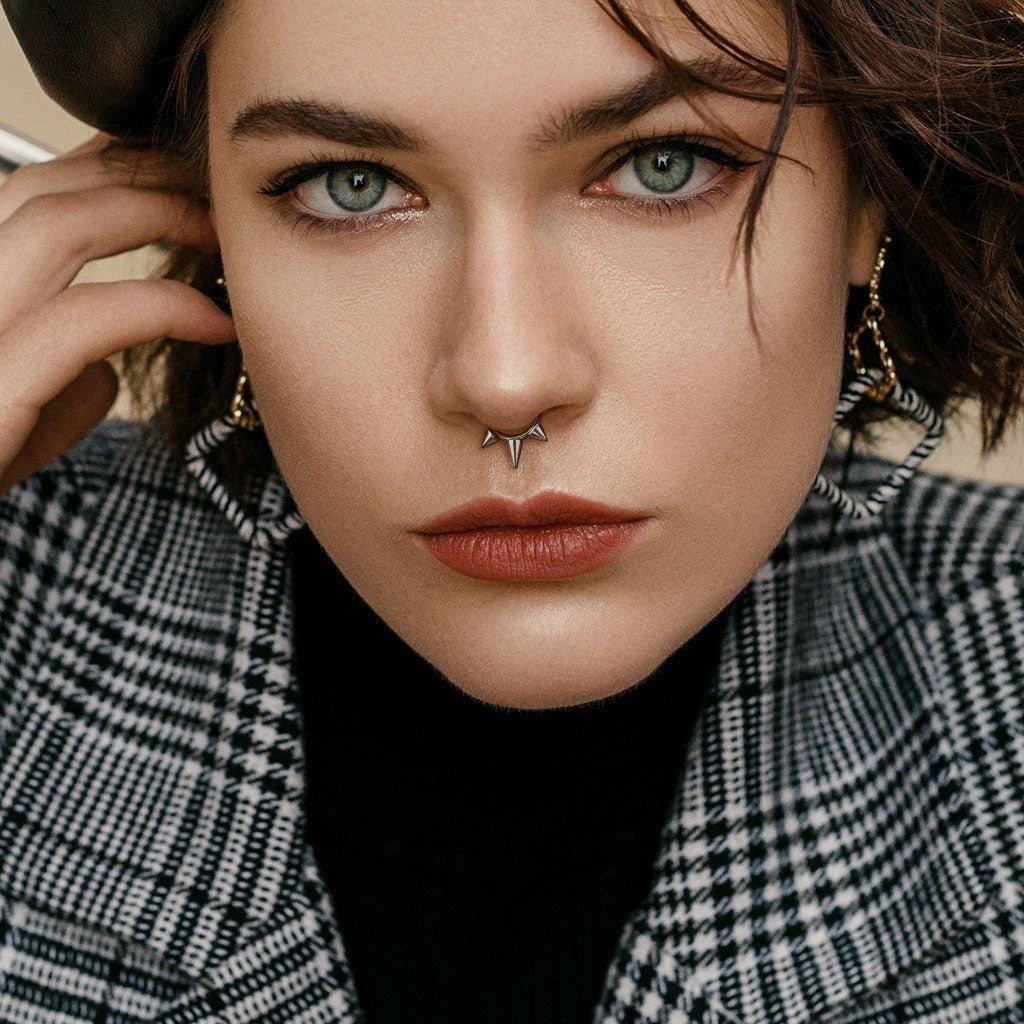 Body Jewelry - Titanium Triple Spike Hinged Ring 16G