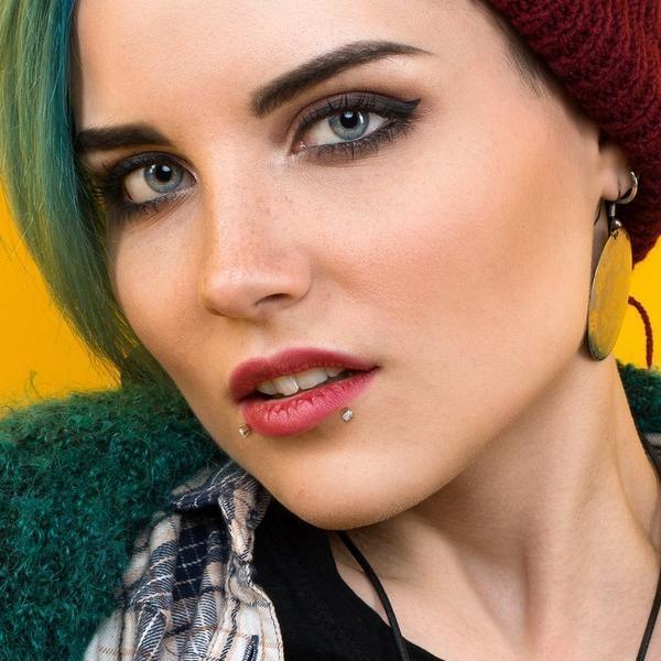 14kt Gold Prong Gem Bioflex Labret 16G-My Body Piercing Jewellery