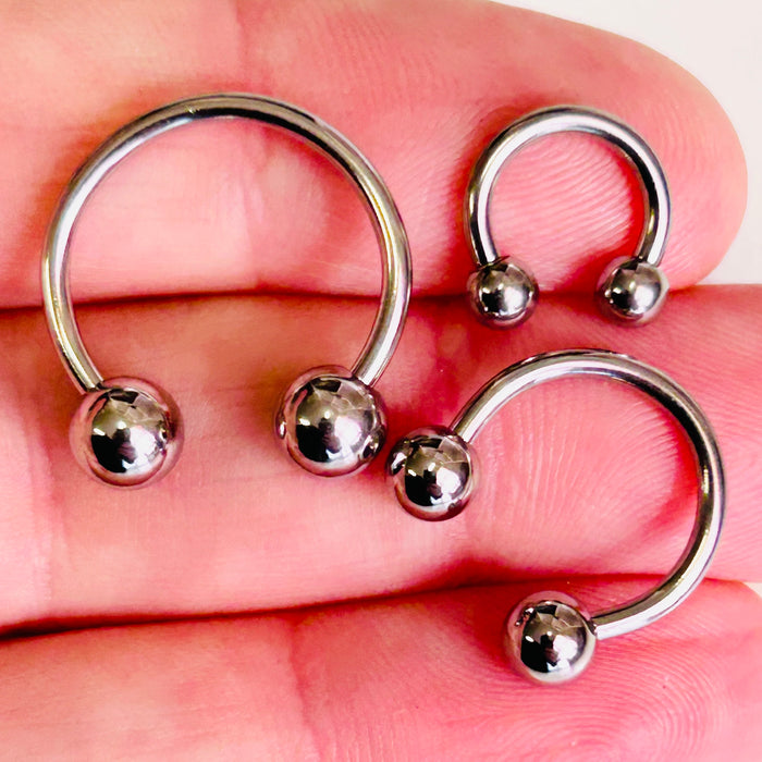 Ball Horseshoe 14G