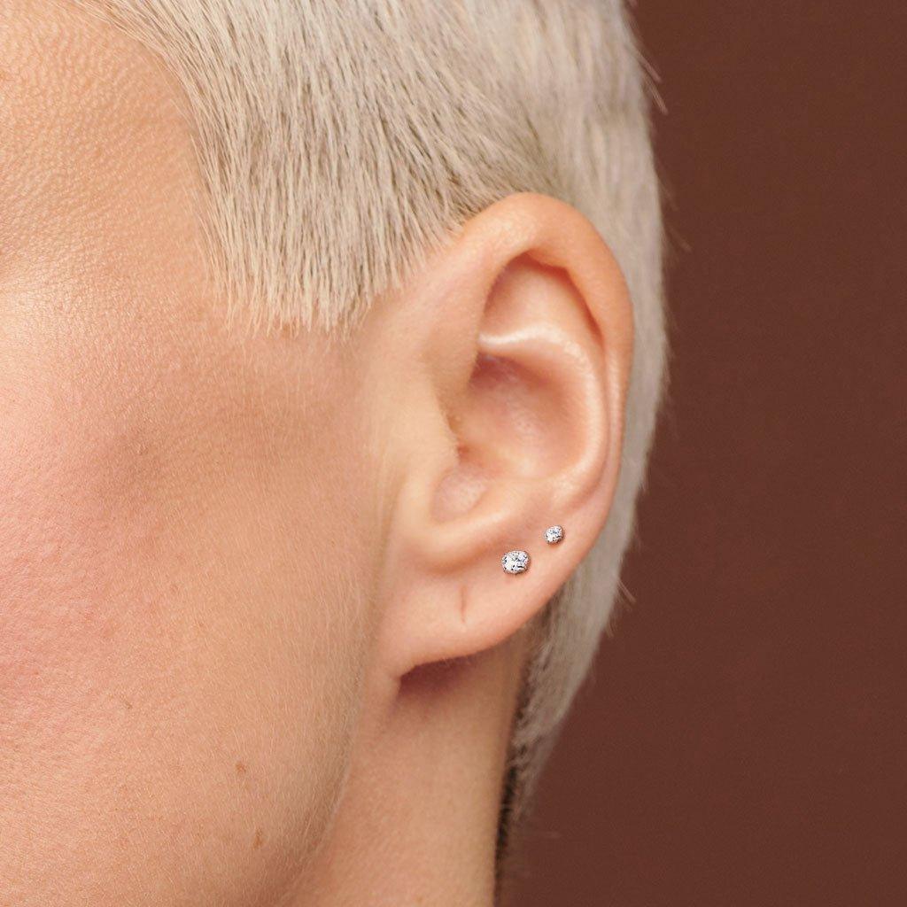 Body Jewelry - Titanium Prong Threadless Cartilage Bar