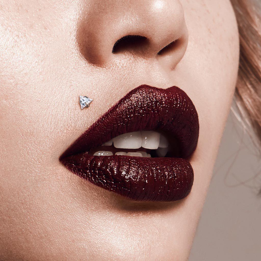 Body Jewelry - Titanium Prong Triangle Labret 16G